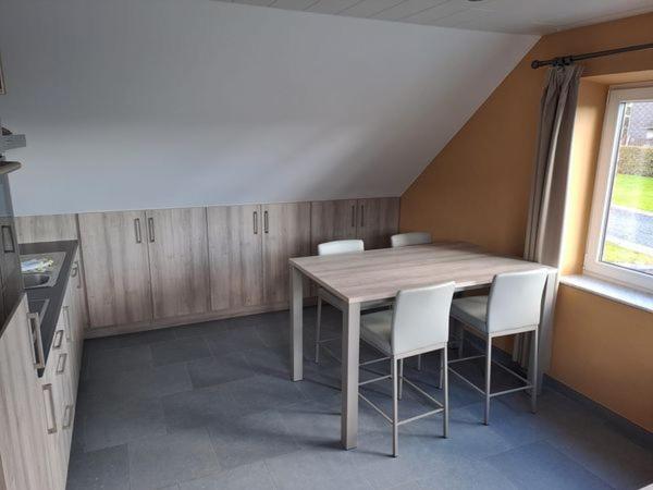 L'Etable D'Evelyne Hotel Bastogne Exterior photo