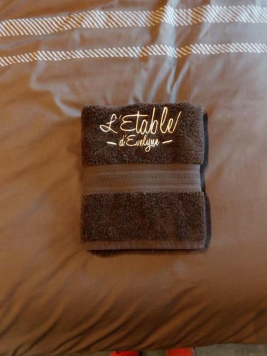 L'Etable D'Evelyne Hotel Bastogne Exterior photo